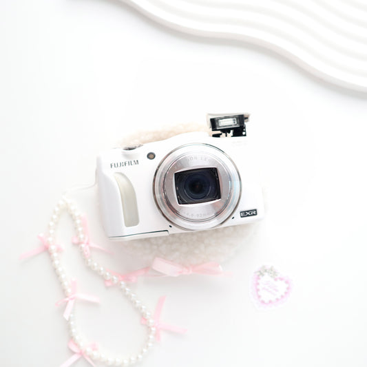 FUJIFILM FINEPIX F800 EXR (WHITE)