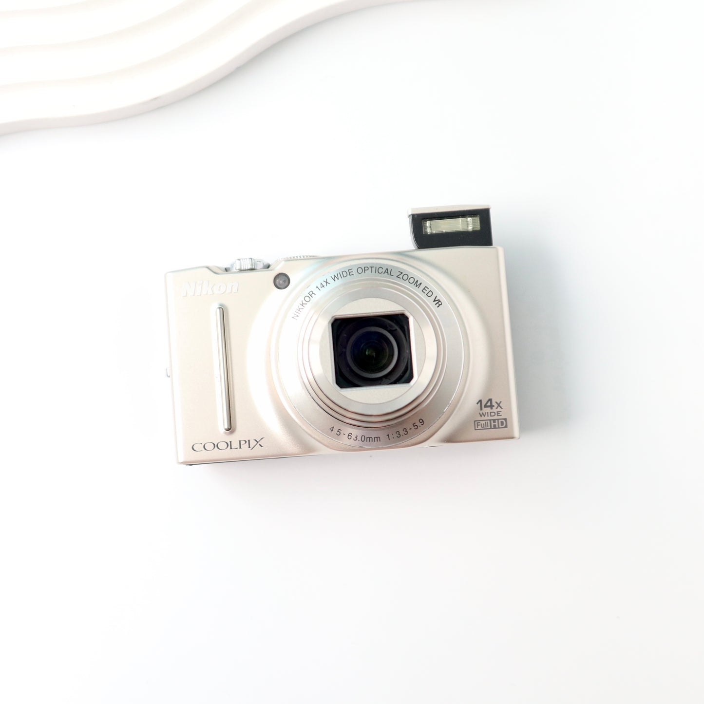 NIKON COOLPIX S8200 (GOLD)