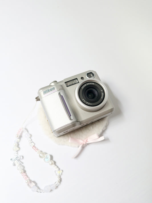 NIKON COOLPIX 880 (SILVER)