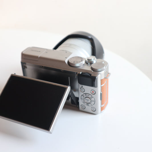 FUJIFILM X-A10 (BROWN)