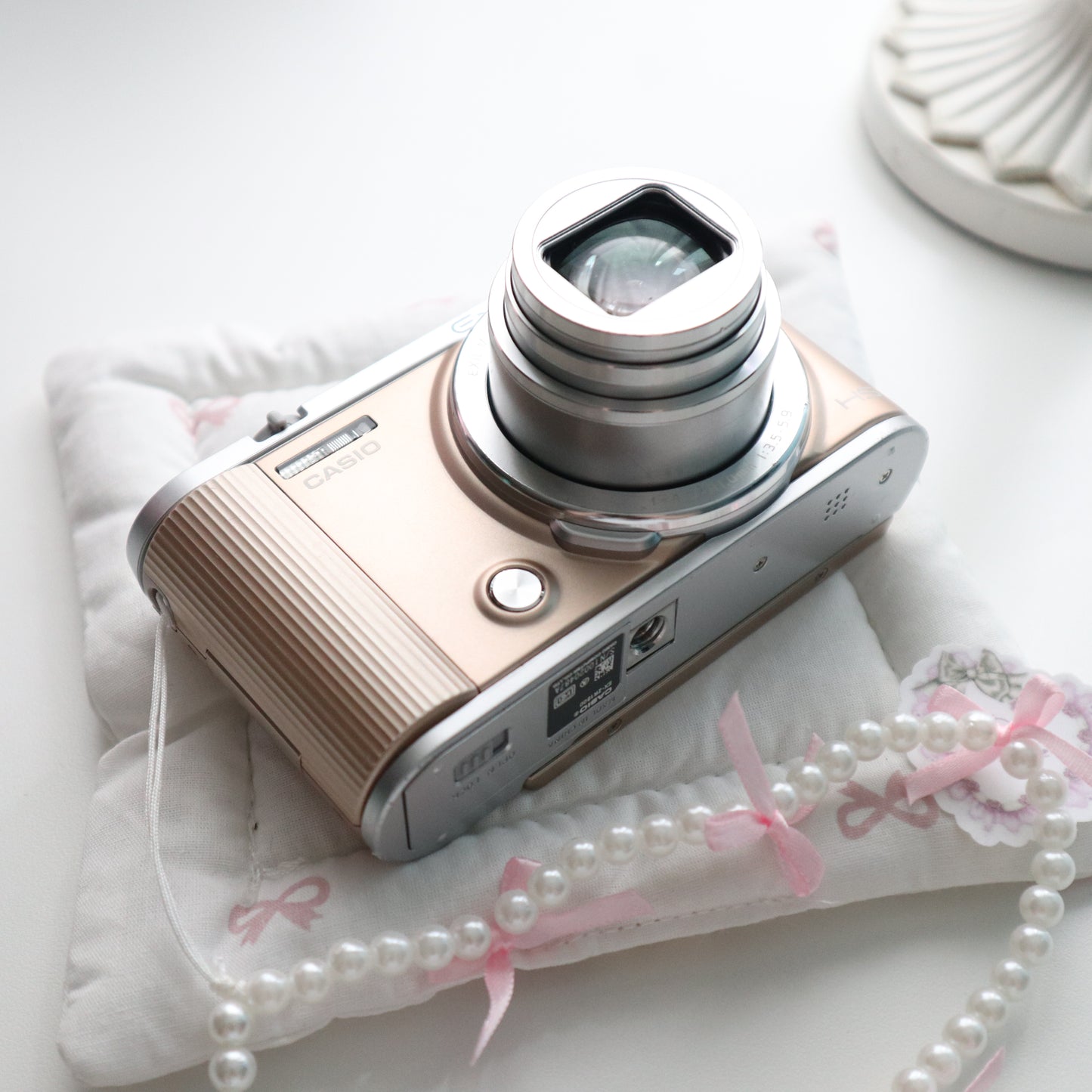 CASIO EXILIM ZR-1800 (CHAMPAGNE GOLD)