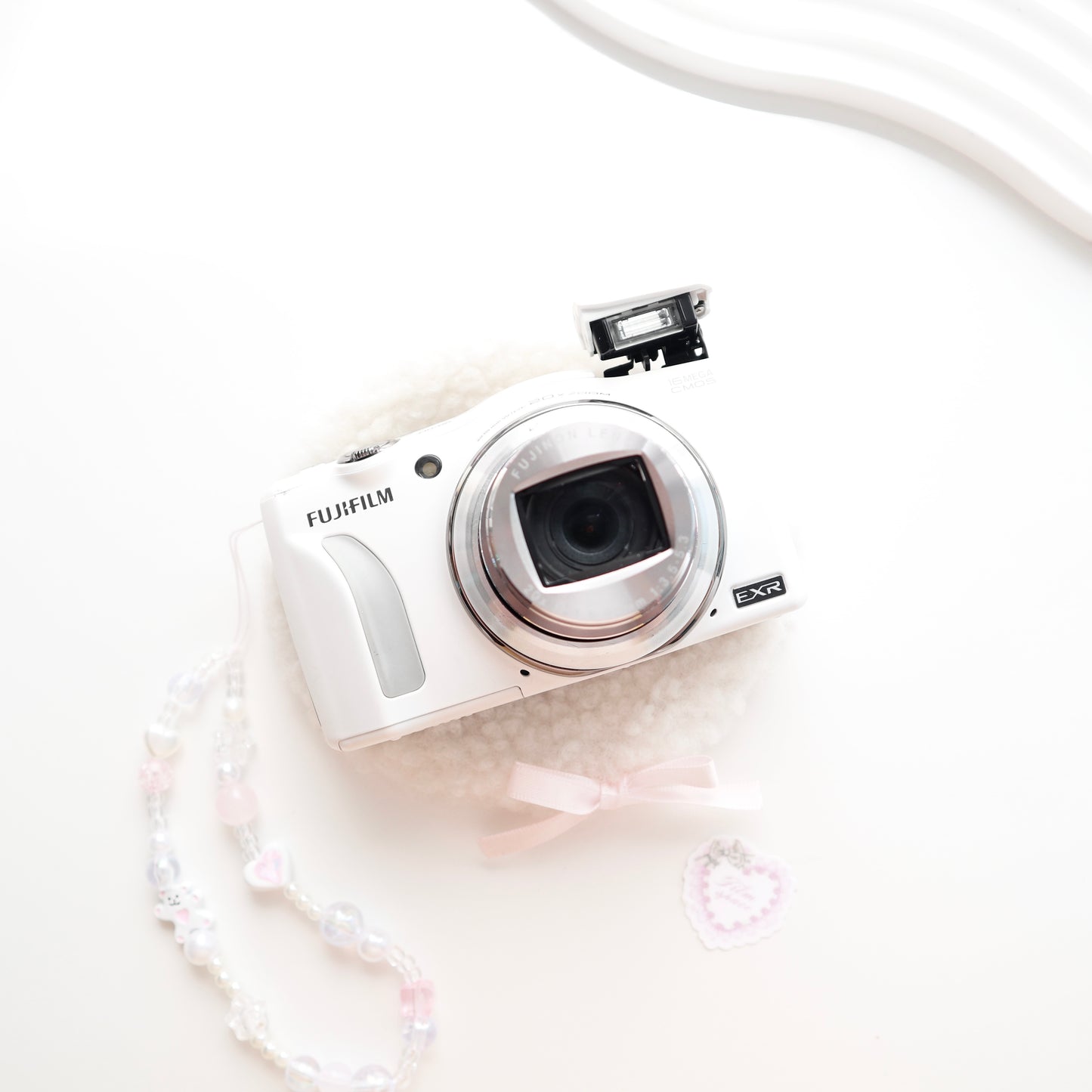 FUJIFILM FINEPIX F800 EXR (WHITE)