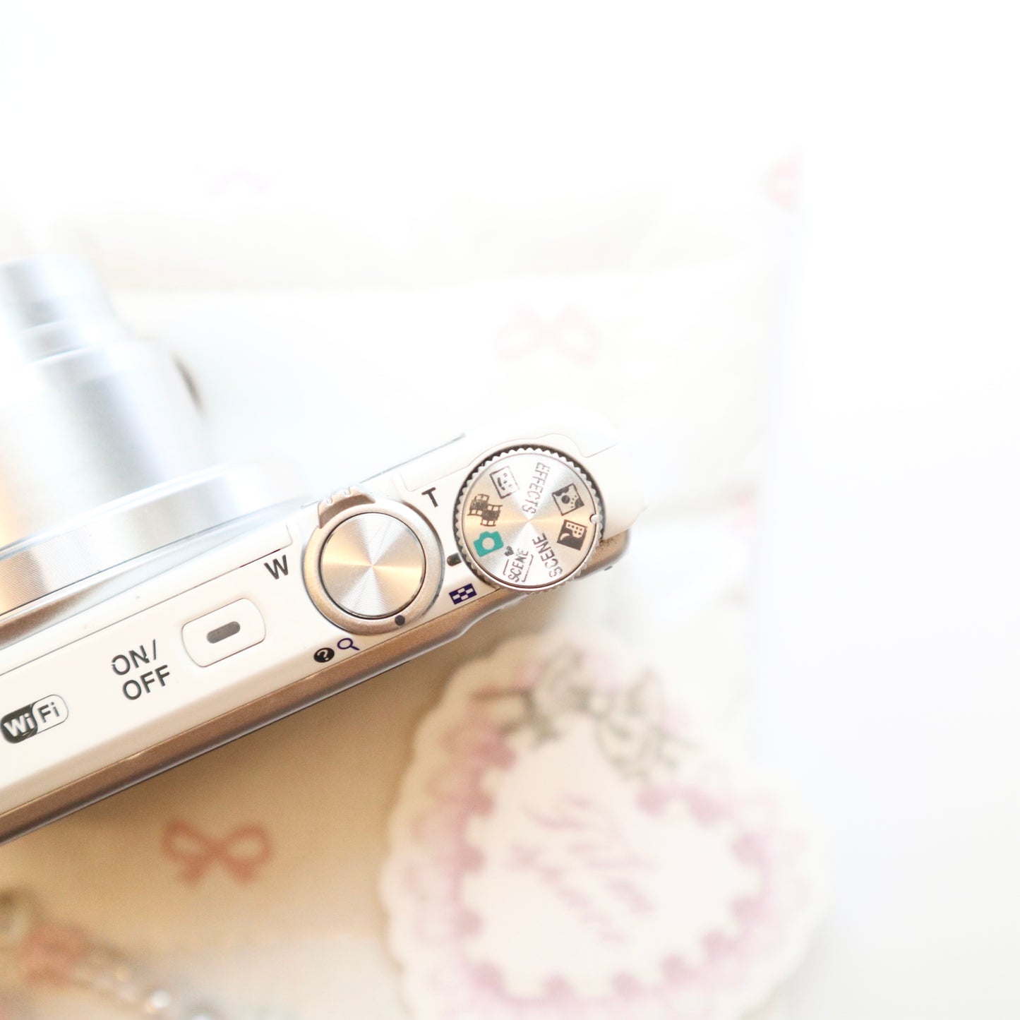 NIKON COOLPIX S7000 (WHITE)