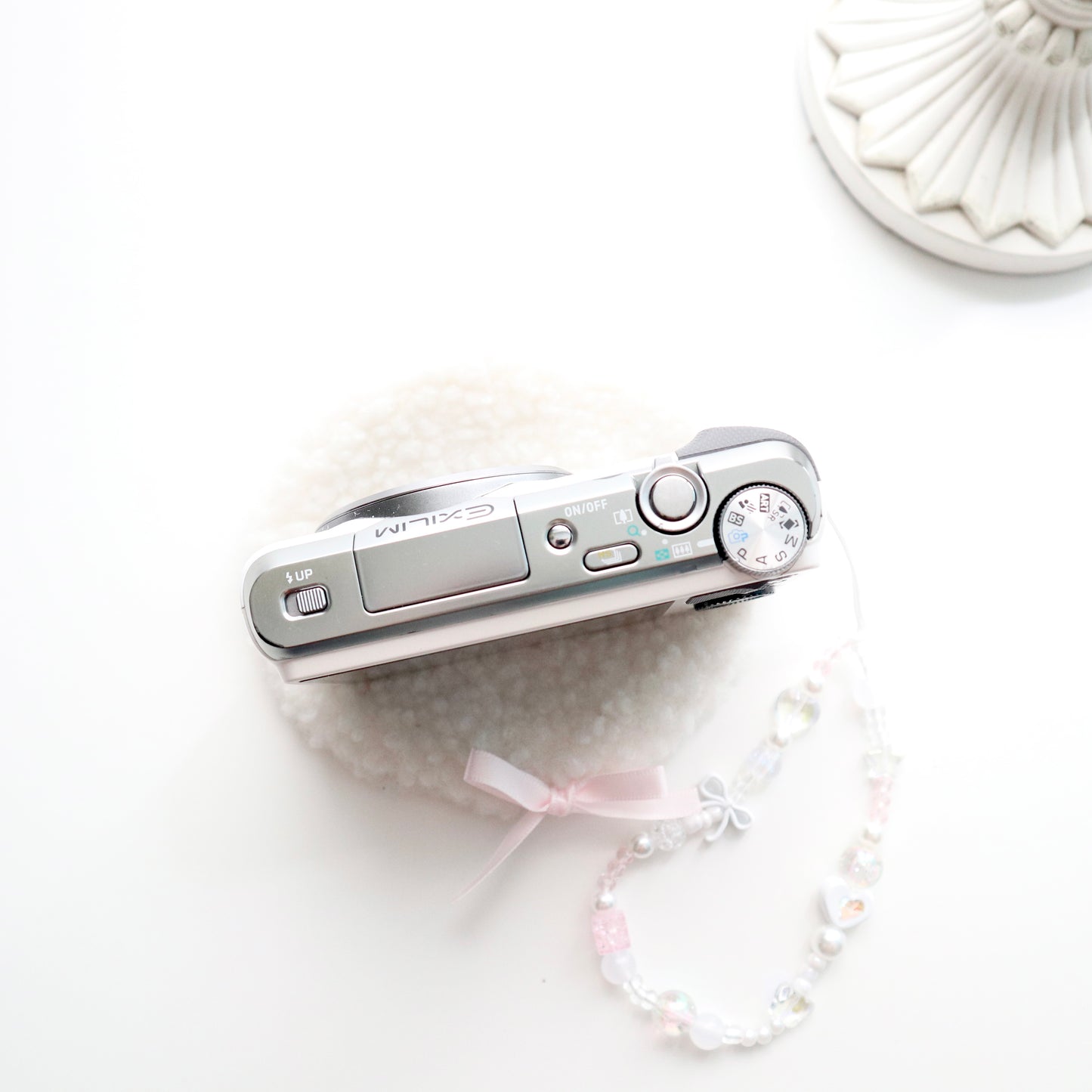 CASIO EXILIM EX-ZR700 (WHITE)