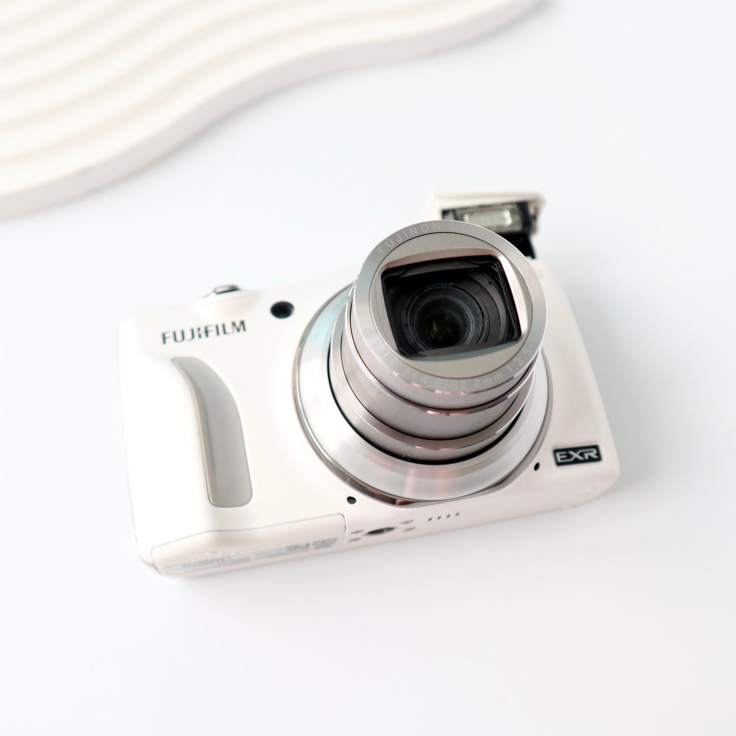 FUJIFILM FINEPIX F820 EXR (WHITE)