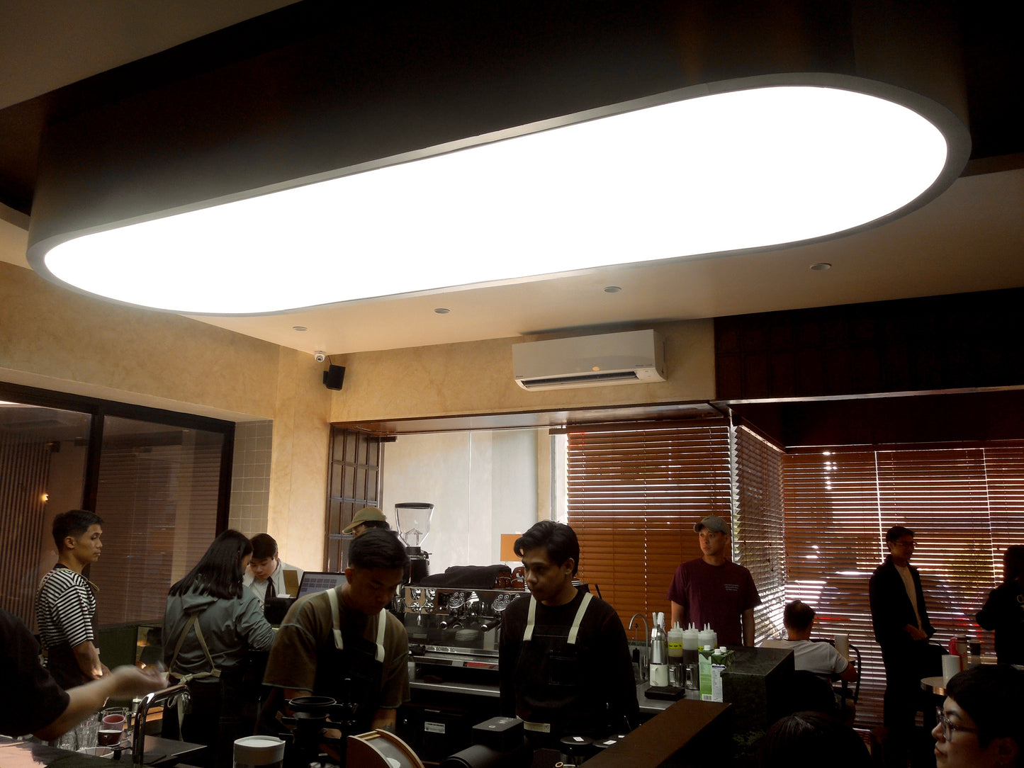 NIKON COOLPIX S8200 (WHITE)