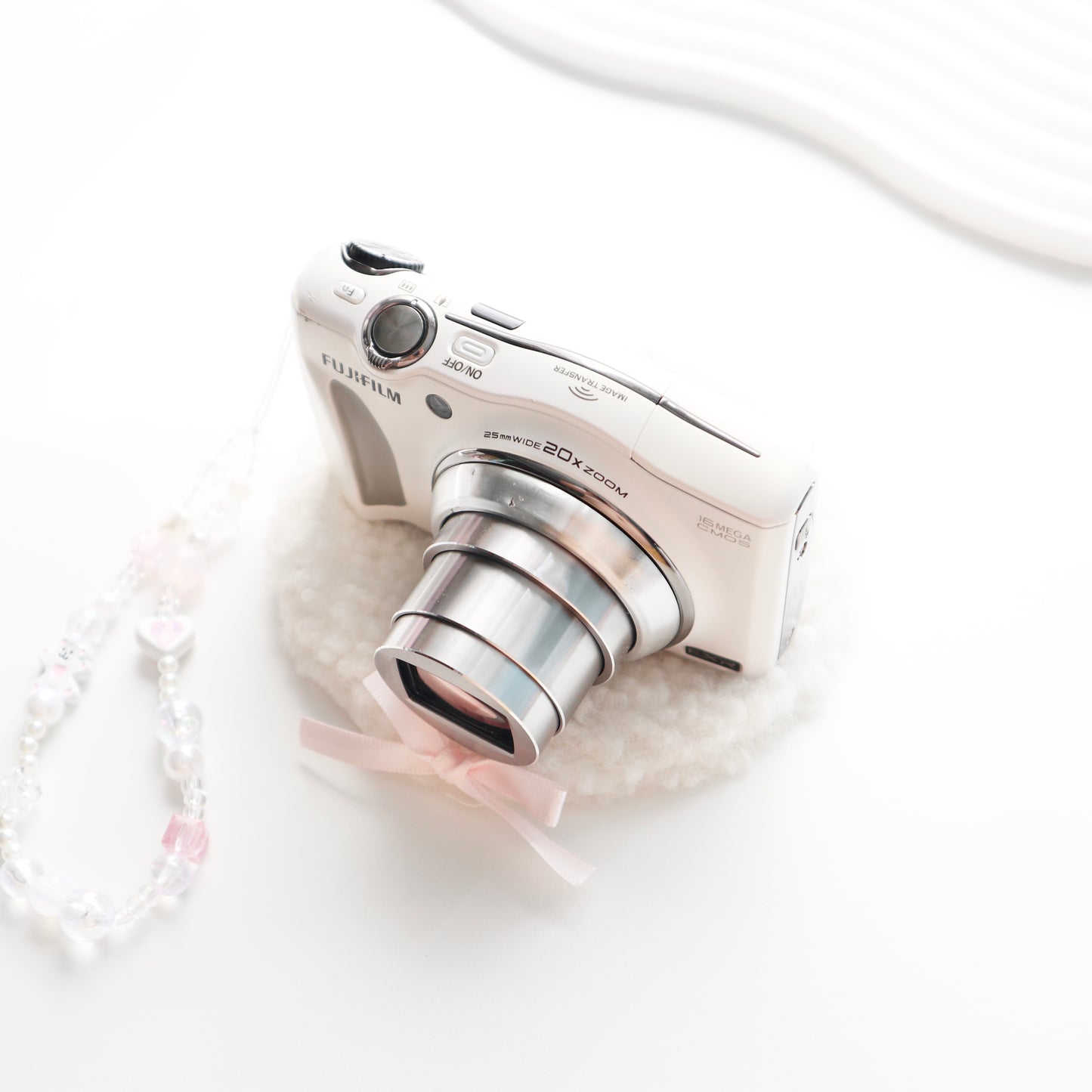 FUJIFILM FINEPIX F800 EXR (WHITE)