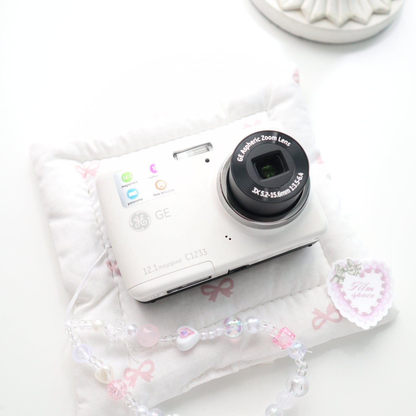 GE C1233 DIGITAL CAMERA | BOXED (WHITE)