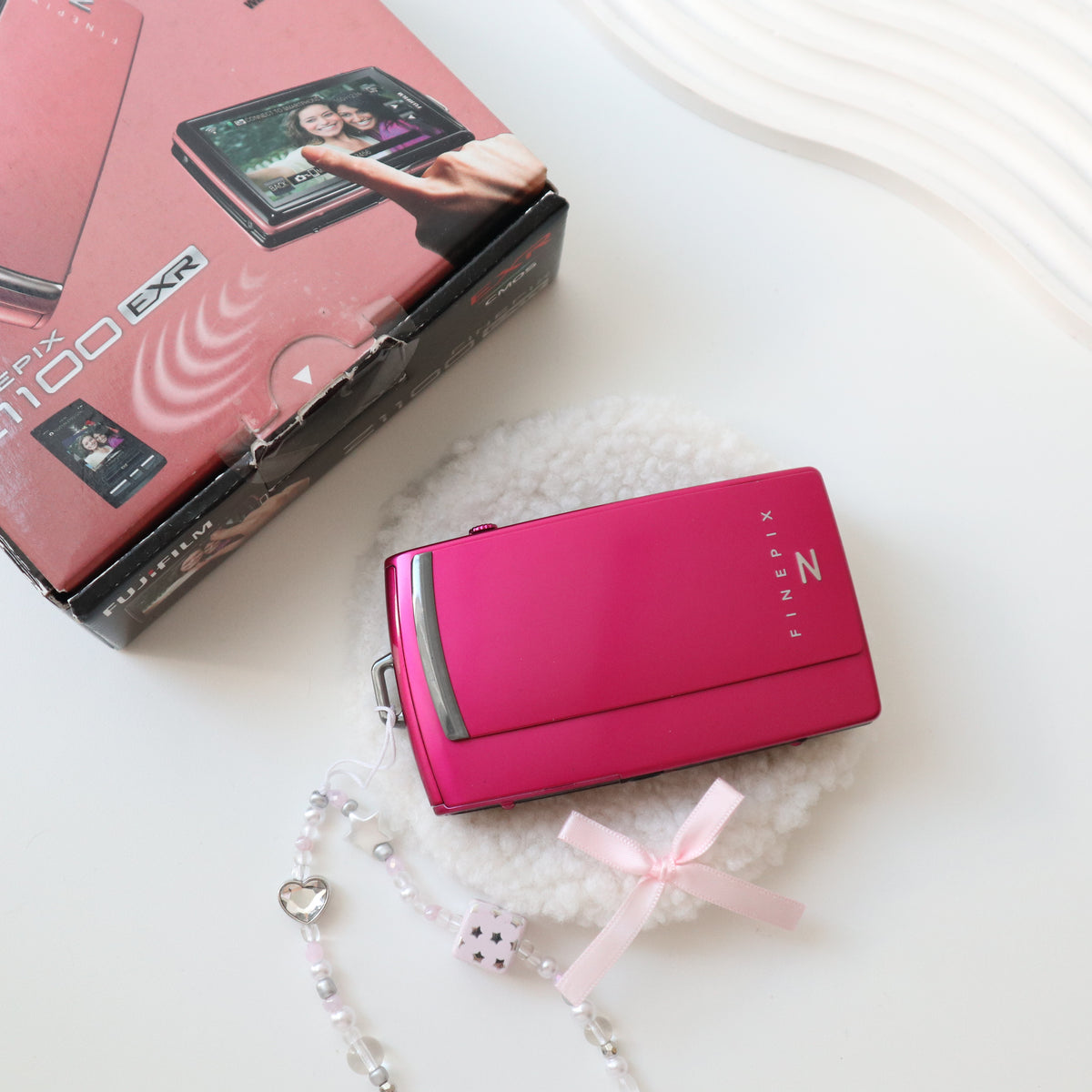 FUJIFILM FINEPIX Z1100 EXR BOXED (PINK)