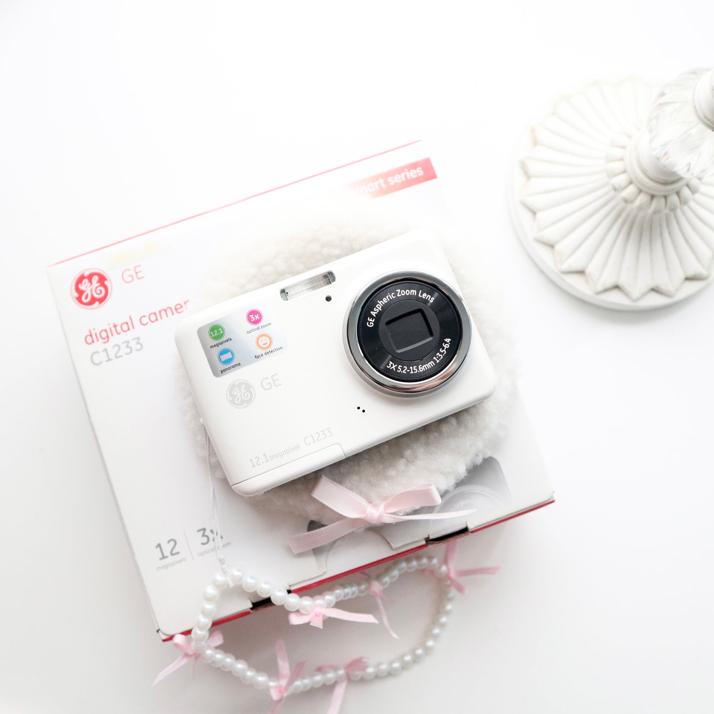 GE C1233 DIGITAL CAMERA | BOXED (WHITE)