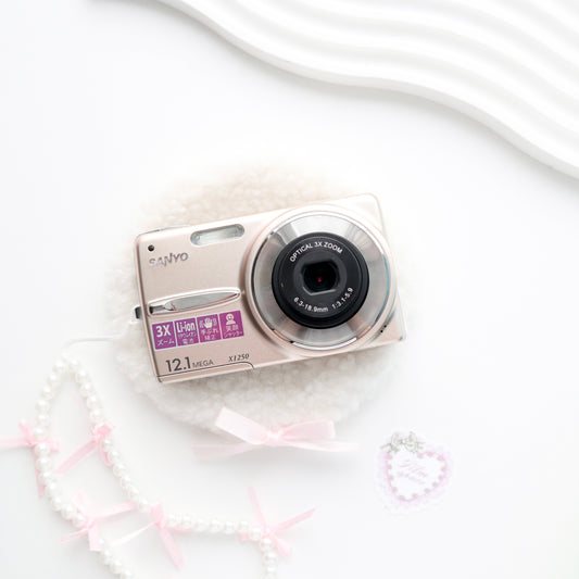 SANYO XACTI DSC-X1250 (GOLD)