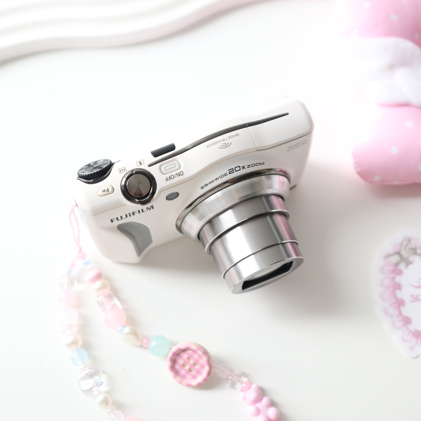 FUJIFILM FINEPIX F800 EXR (WHITE)