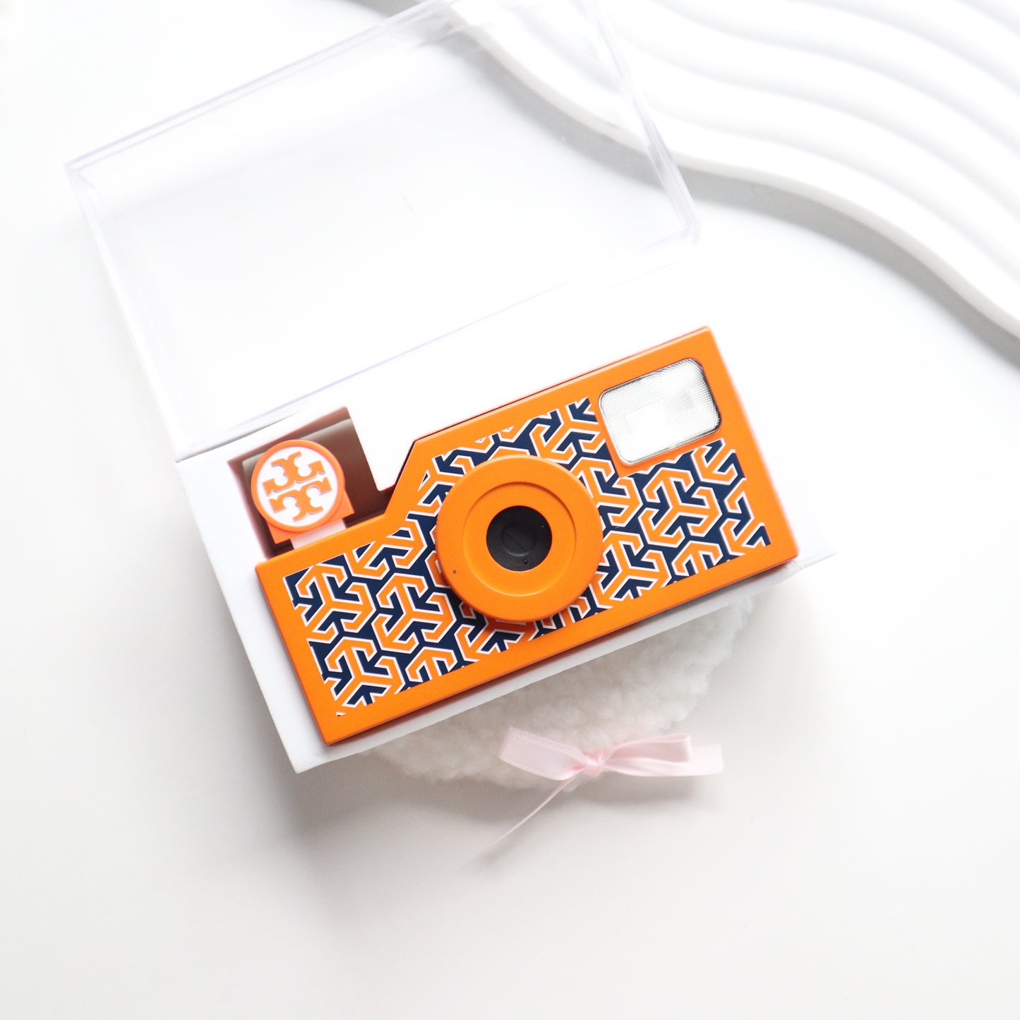 TORY BURCH LIMITED EDITION (ORANGE)