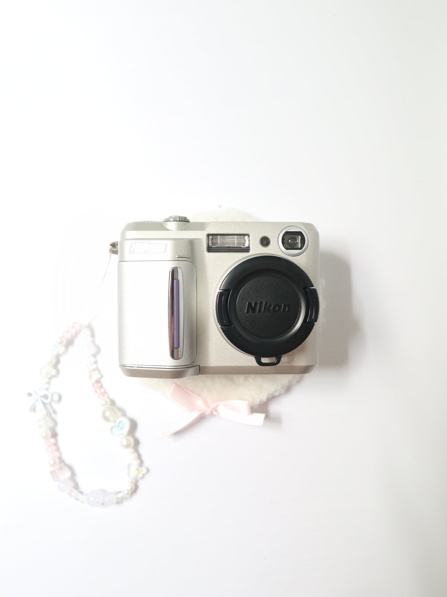 NIKON COOLPIX 880 (SILVER)