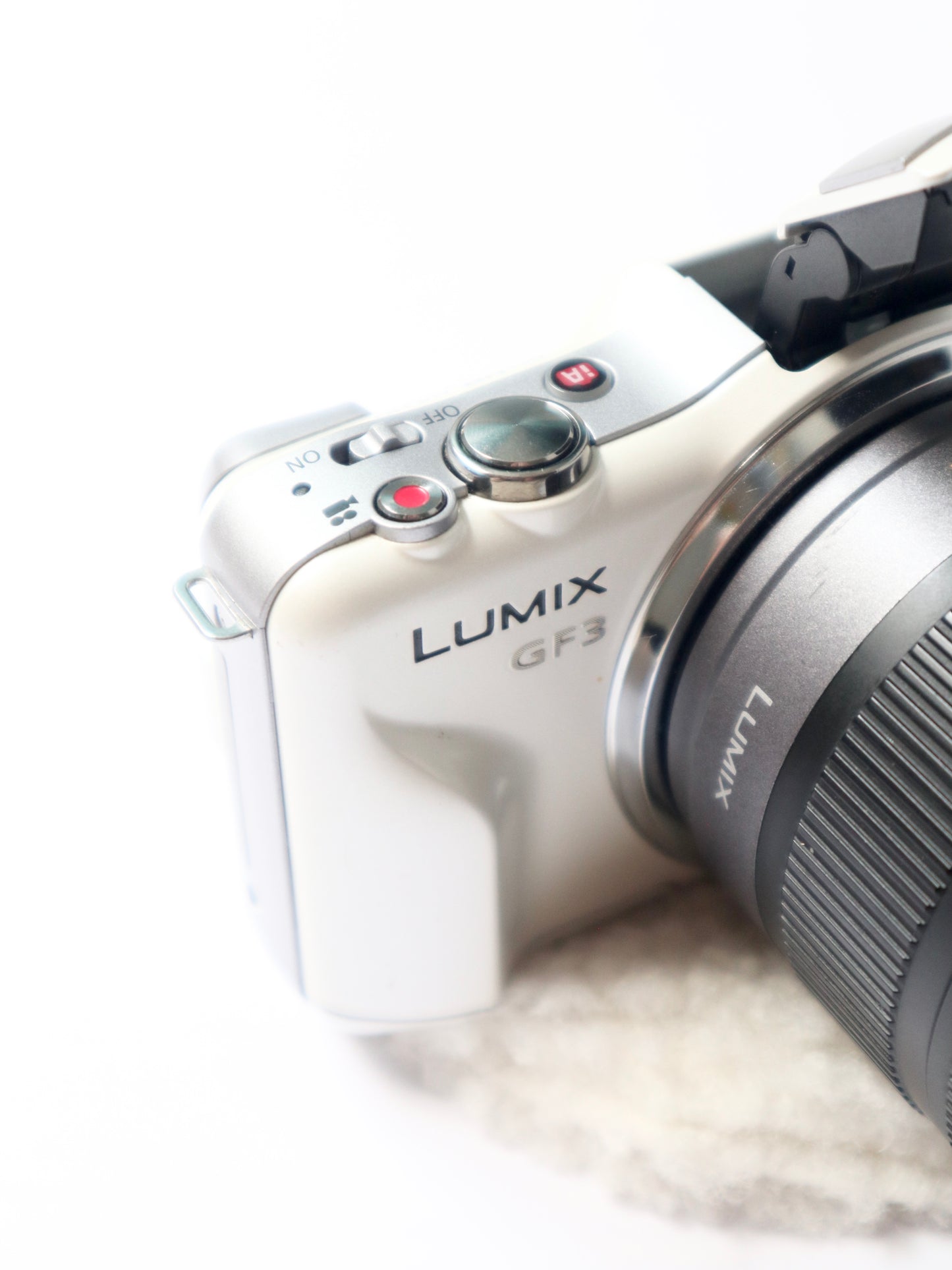PANASONIC LUMIX DMC-GF3 (WHITE)