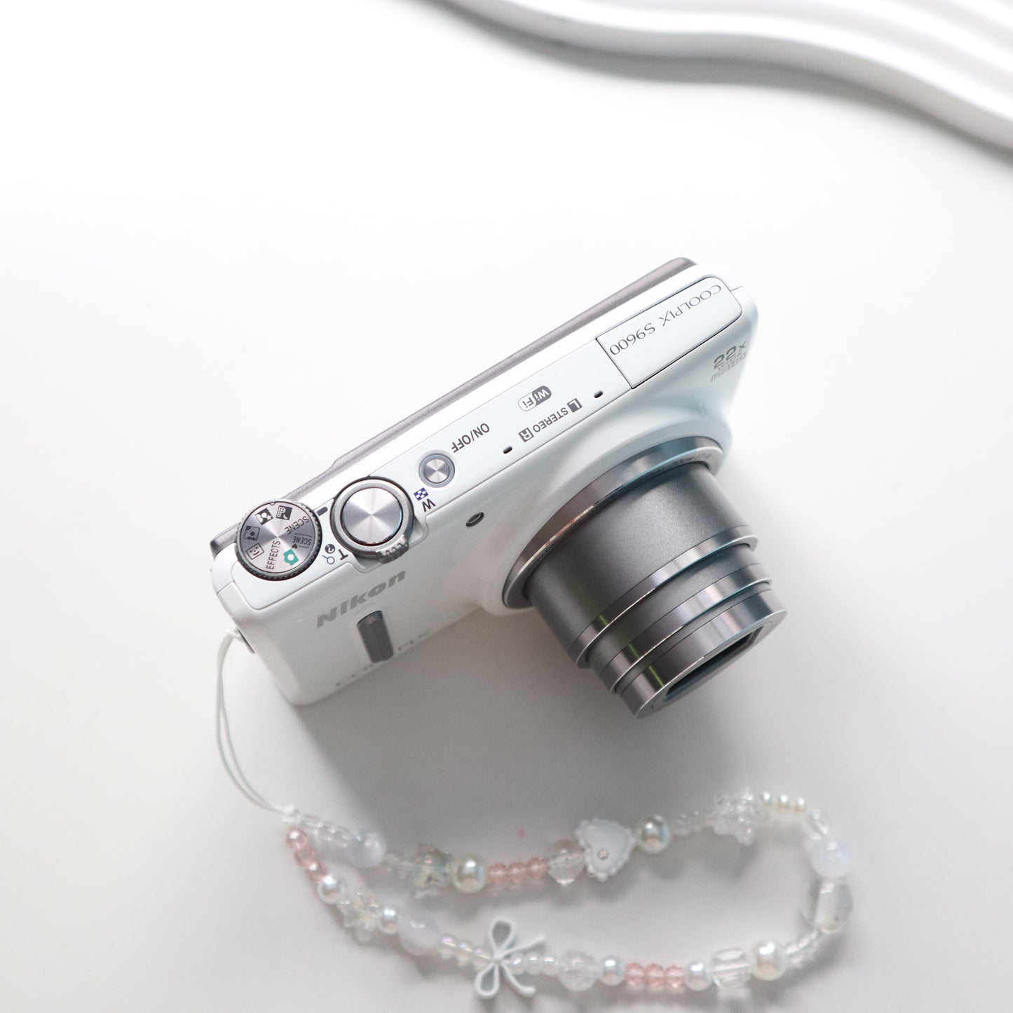 NIKON COOLPIX S9600 (WHITE)