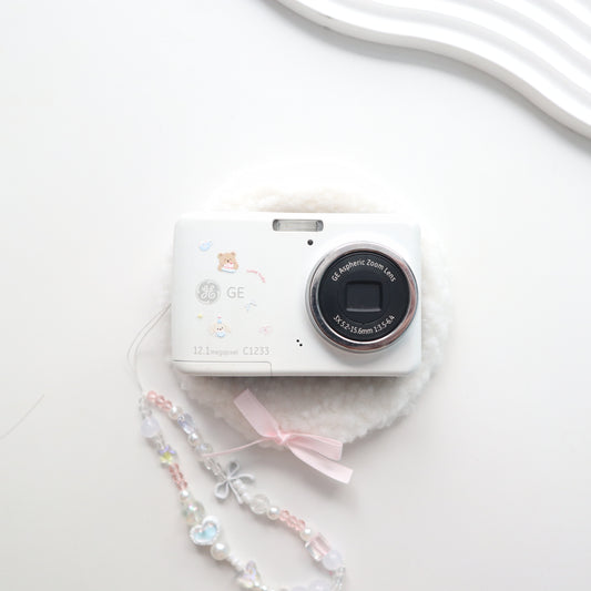 GE C1233 DIGITAL CAMERA (WHITE)