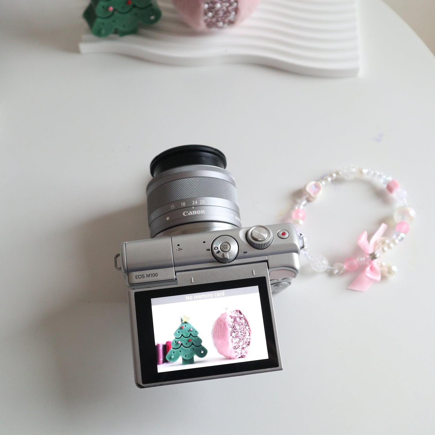 CANON EOS M100  (RARE PINK)