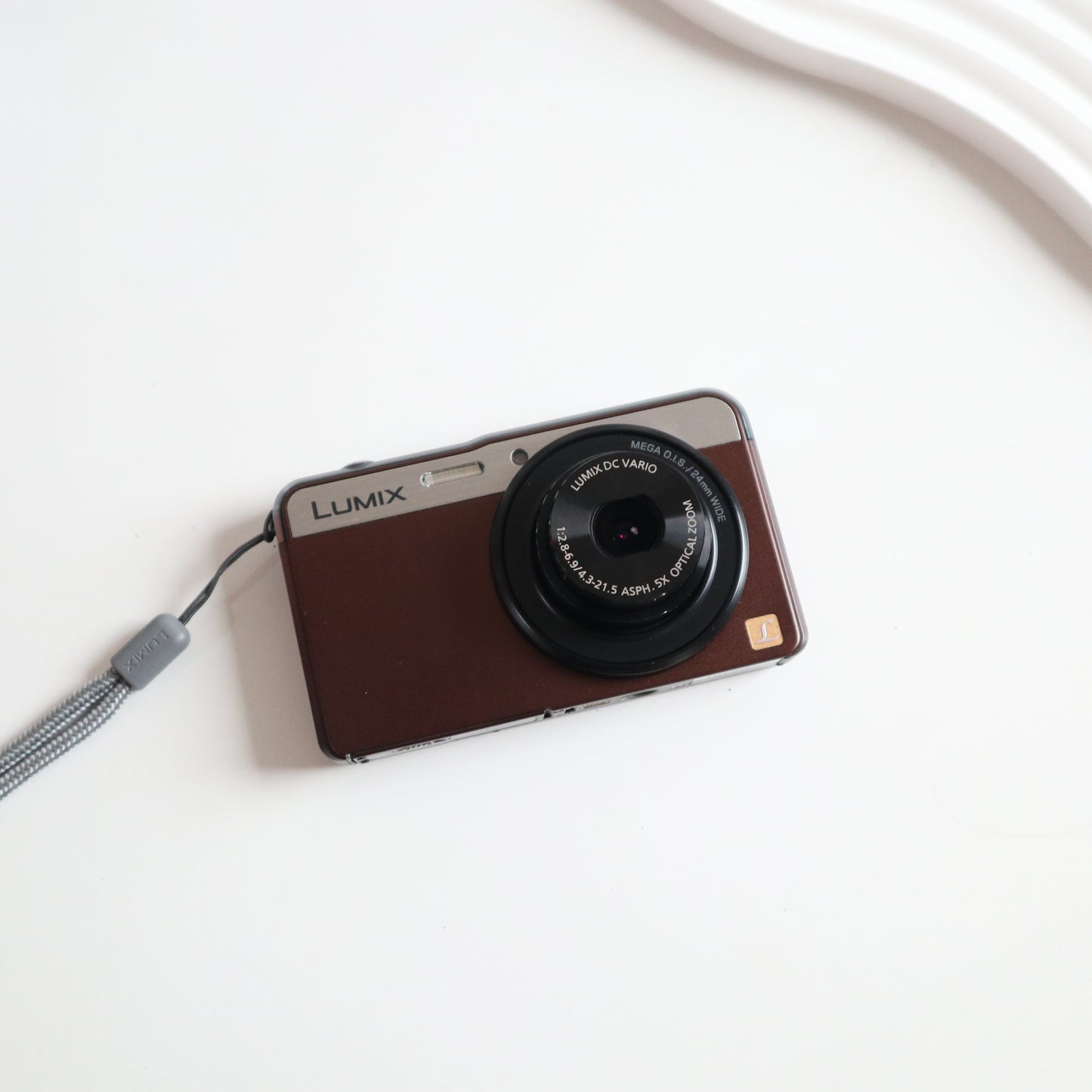 PANASONIC LUMIX DMC-XS3 (Brown)