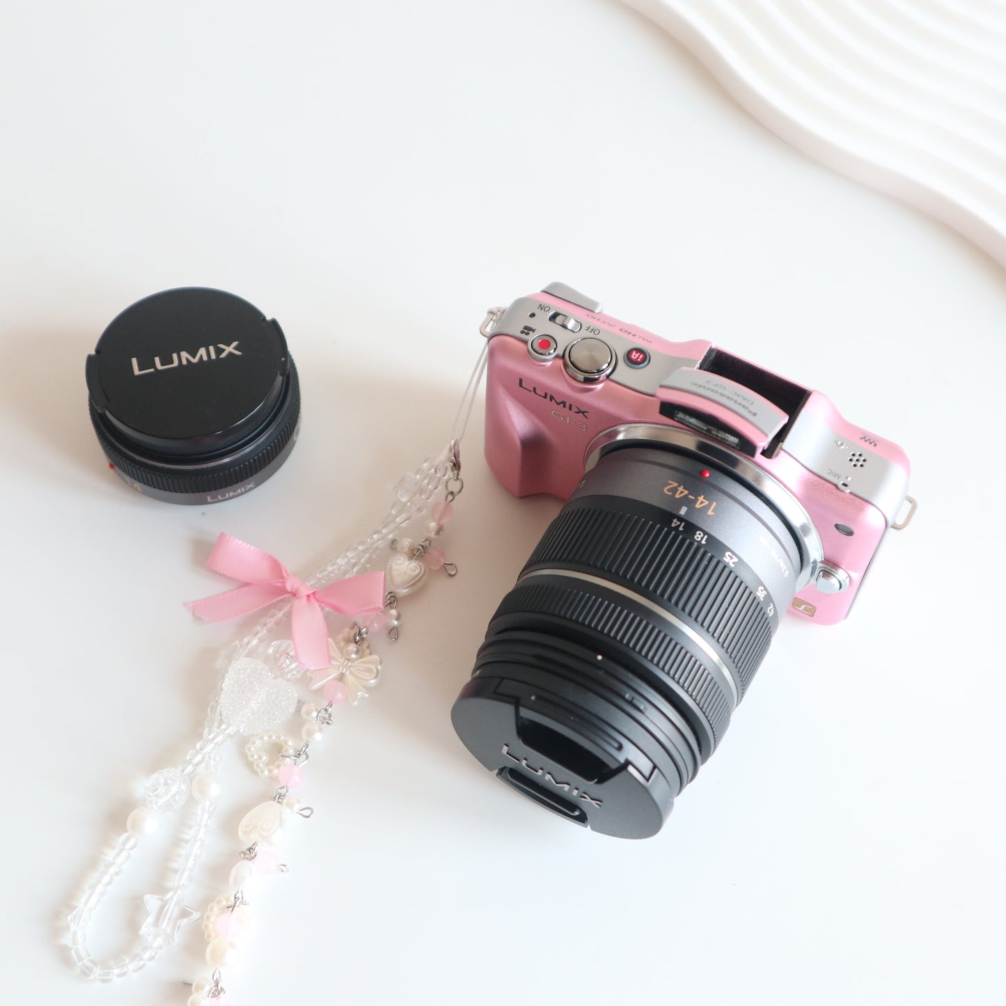 PANASONIC LUMIX DMC-GF3 (Pink)